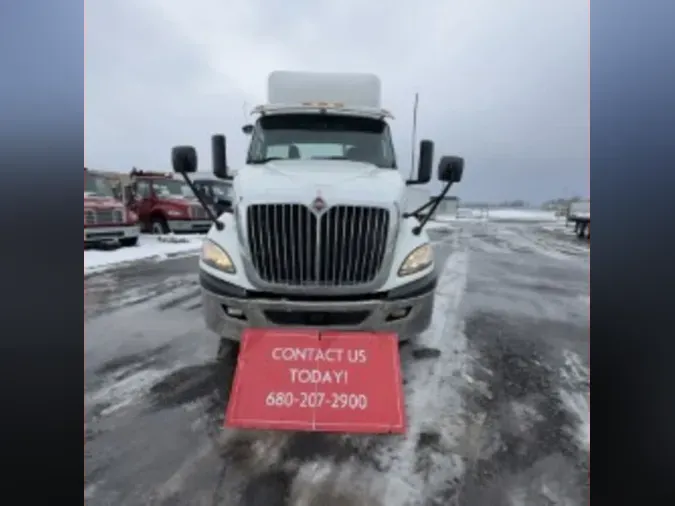 2019 NAVISTAR INTERNATIONAL RH613 DAYCAB S/A