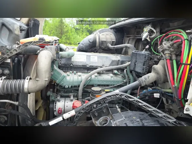 2018 Volvo VNL 740