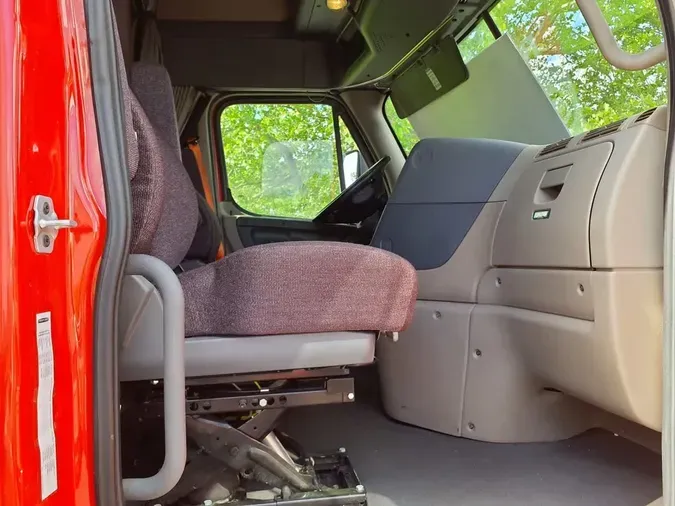 2020 FREIGHTLINER CASCADIA 125