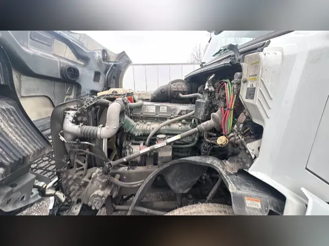 2019 Volvo VNL3004d50b7cef497f75c2f88a9844a4a5abe