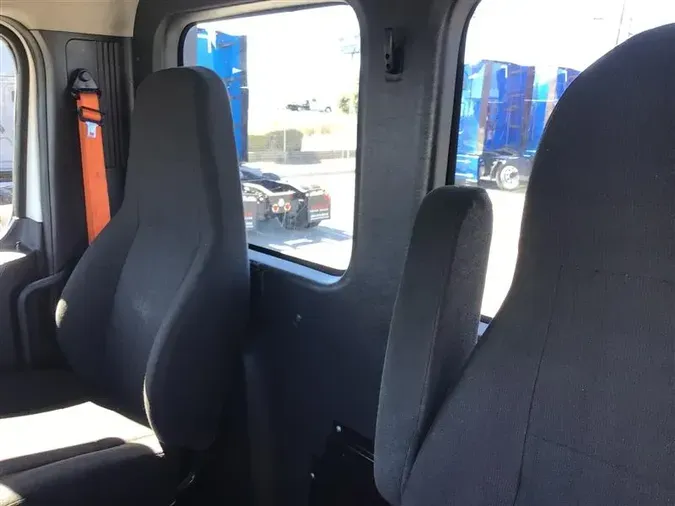 2021 FREIGHTLINER CA126