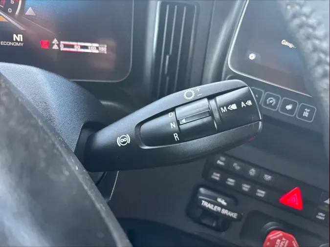 2023 Freightliner Cascadia 126