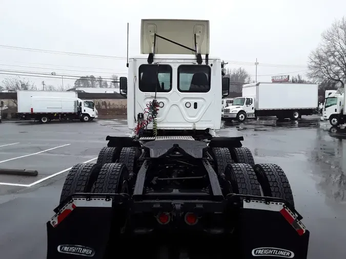 2019 FREIGHTLINER/MERCEDES NEW CASCADIA PX126644d57330d3bb74cff818e578d61fa8742