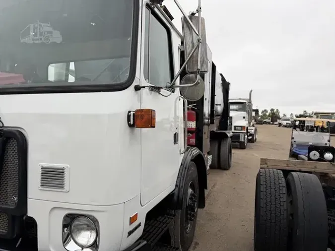 2012 AUTOCAR XPEDITOR