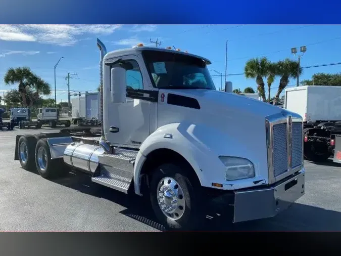 2015 Kenworth T880