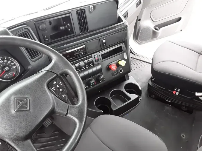 2020 NAVISTAR INTERNATIONAL LT625 DAYCAB T/A