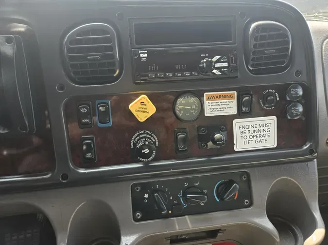 2020 Freightliner Business Class M2 106