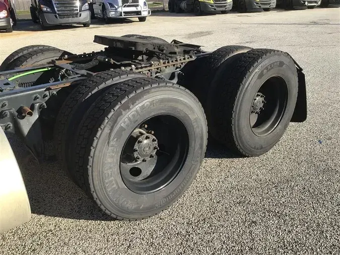 2019 INTERNATIONAL RH613