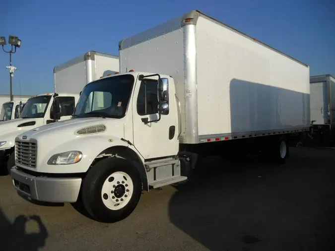 2018 Freightliner Business Class M2 106