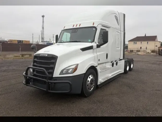 2022 Freightliner Cascadia