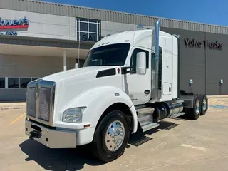 2020 KENWORTH T880