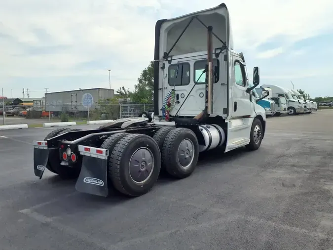 2022 FREIGHTLINER/MERCEDES NEW CASCADIA PX126644d626b45bcbe9c9fd627fbff717f4ddb