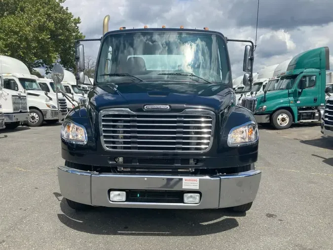 2019 FREIGHTLINER M2 106