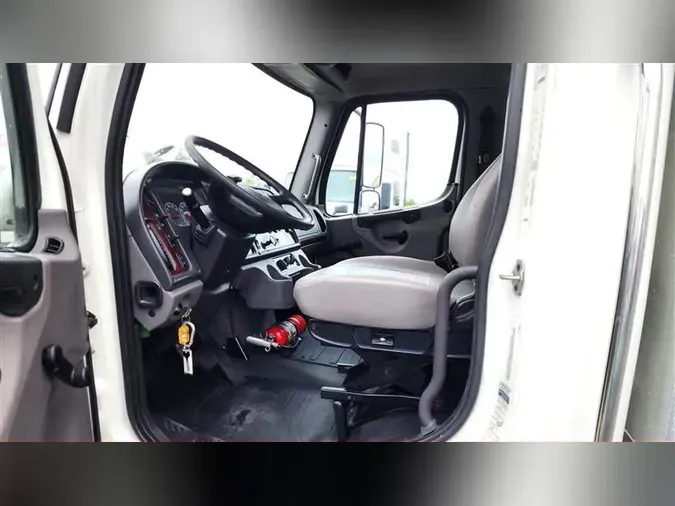 2019 FREIGHTLINER M2-106