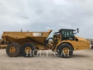 2019 Caterpillar 745