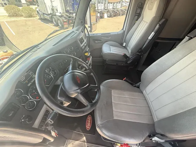 2020 Peterbilt 579