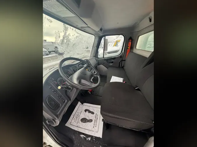 2019 FREIGHTLINER/MERCEDES M2 1064d6f775f07906d4a40c24a043a9d2989