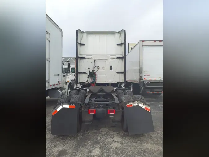 2020 NAVISTAR INTERNATIONAL LT625 SLPR CAB