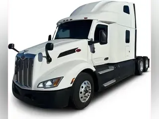2025 Peterbilt 579