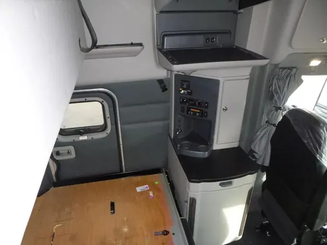 2022 Peterbilt 5794d7439a58230b795c549fe281e81244a