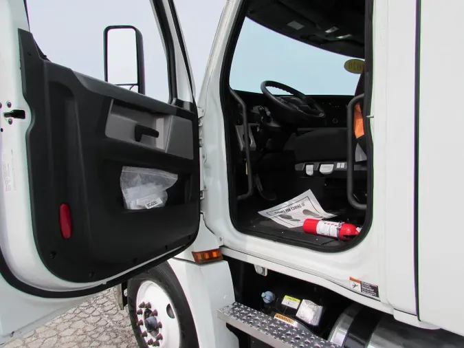 2020 Freightliner Cascadia