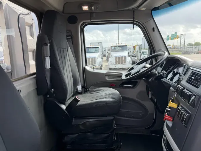 2020 Peterbilt 579