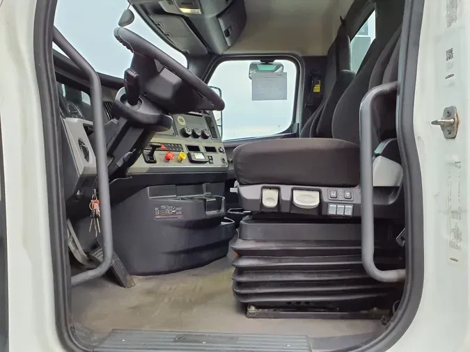 2020 FREIGHTLINER/MERCEDES NEW CASCADIA 126