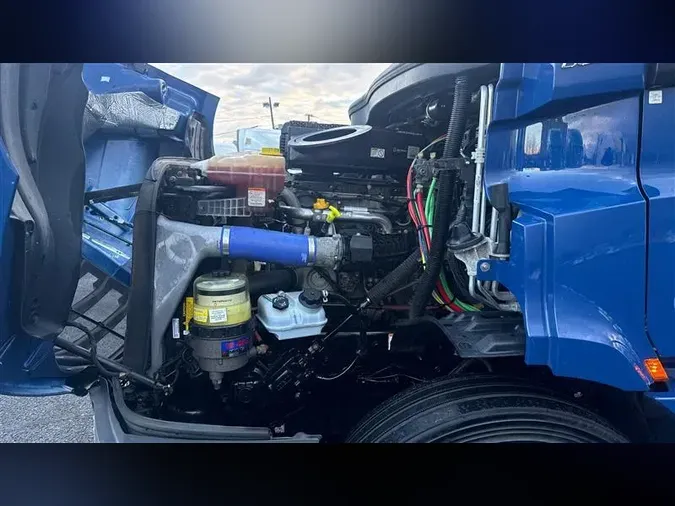 2021 FREIGHTLINER CASCADIA