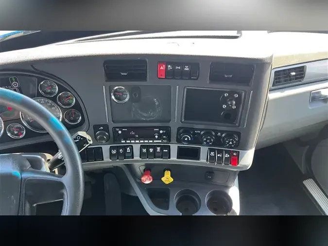 2021 KENWORTH T680