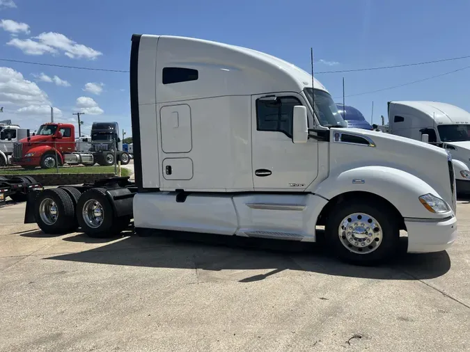 2021 Kenworth T680