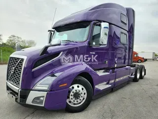 2024 VOLVO VNL64T860