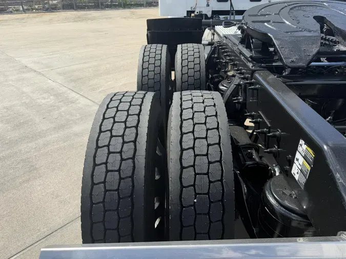 2022 Peterbilt 579