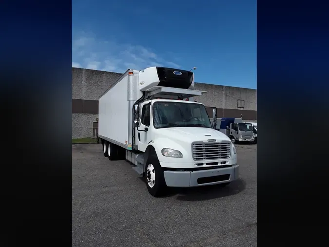 2017 FREIGHTLINER M2 106
