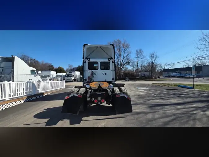 2019 FREIGHTLINER/MERCEDES CASCADIA 1134da79e44dab66ef6191b842c65aaffea