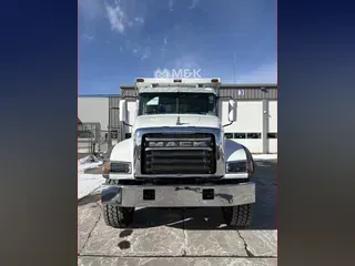 2026 MACK GR84F