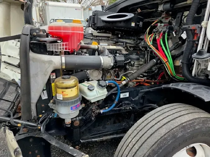 2019 FREIGHTLINER Cascadia 1264da9fb605a8b40c8d19b359f53b36ccb