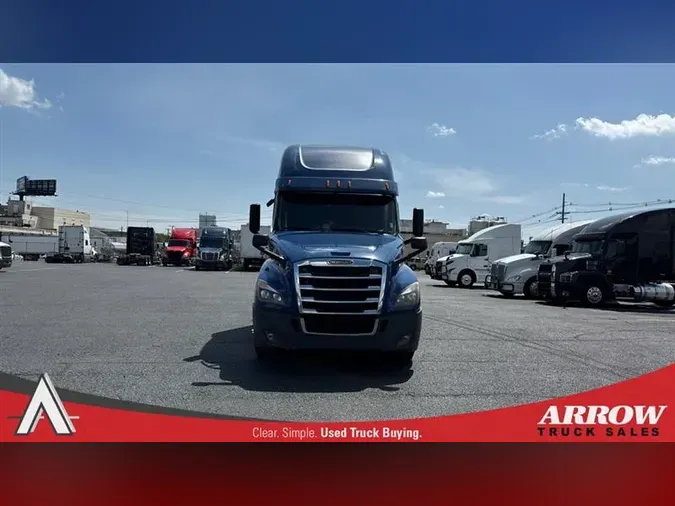 2019 FREIGHTLINER CA126