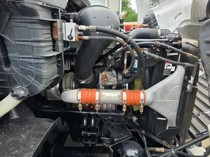 2020 FREIGHTLINER/MERCEDES CASCADIA 113