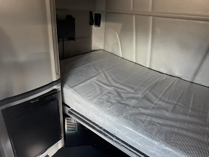 2021 Peterbilt 5794daedceffd7a616421823b7b130d48b1