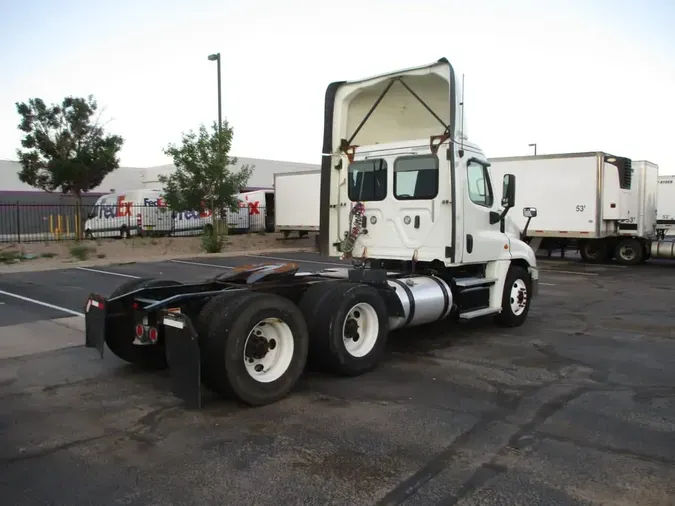 2018 FREIGHTLINER CASCADIA 125