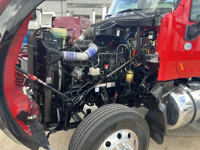 2020 Peterbilt 567