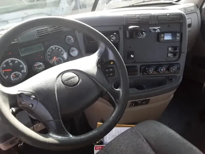 2018 FREIGHTLINER/MERCEDES CASCADIA 125