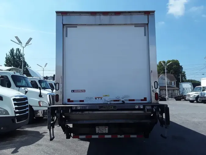 2016 FREIGHTLINER M2 106