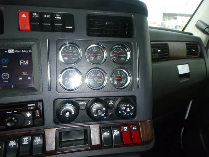 2024 Kenworth T680