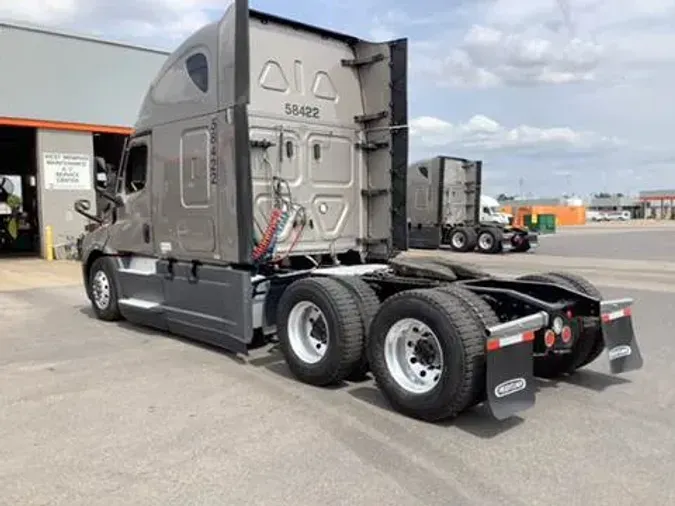 2023 Freightliner Cascadia