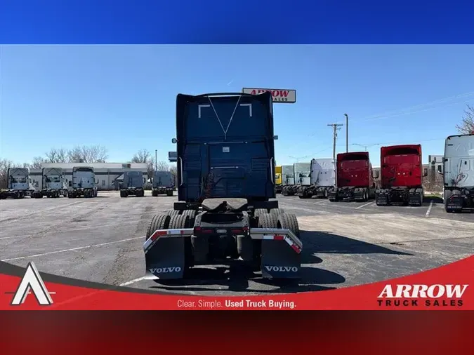 2023 VOLVO VNL760