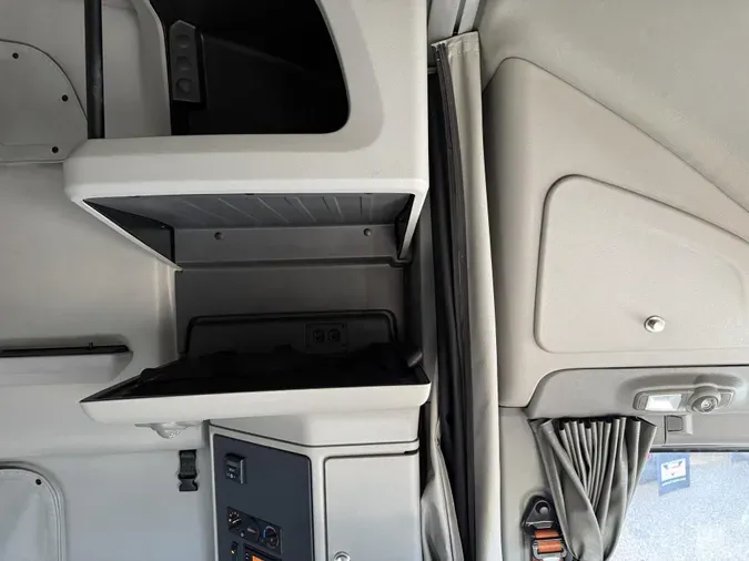 2021 Peterbilt 5794dcffe1325a35a7d3bf3e3a33f2726a2