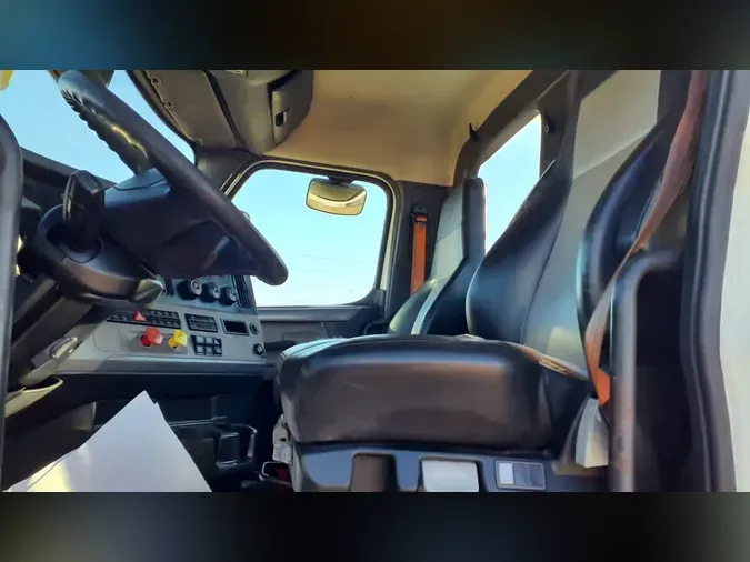 2021 FREIGHTLINER/MERCEDES NEW CASCADIA PX126644dd1c5b9eb81c9068c248703ff127778