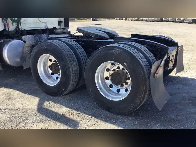 2020 Freightliner Cascadia 126