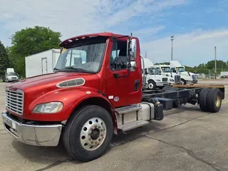 2019 FREIGHTLINER/MERCEDES M2 106
